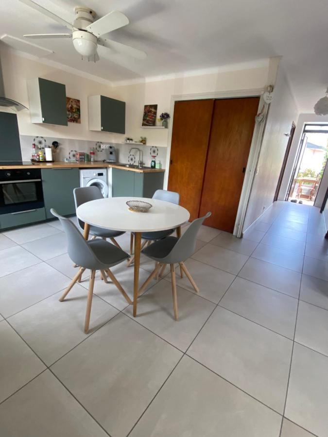 L'Esplanade, Appartement En Centre-Ville Au Calme Puisserguier Kültér fotó